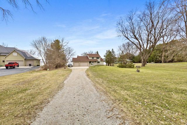 W4436 E Lakeview ROAD, Hustisford, WI 53034