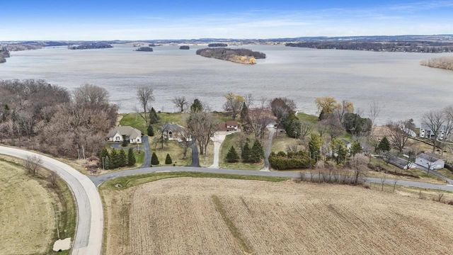 W4436 E Lakeview ROAD, Hustisford, WI 53034