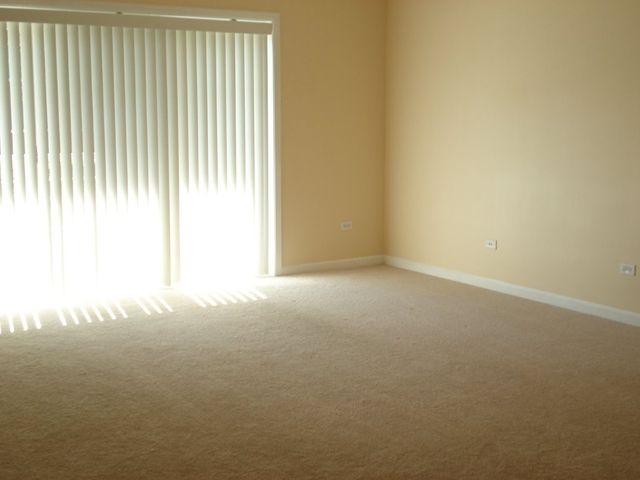 601 W RAND Road 108, Arlington Heights, IL 60004