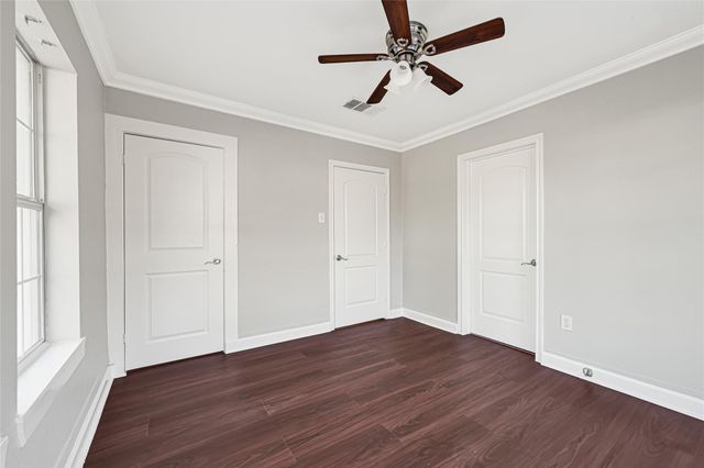 2331 Delafield Street A, Houston, TX 77023