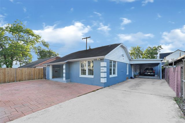 2331 Delafield Street A, Houston, TX 77023