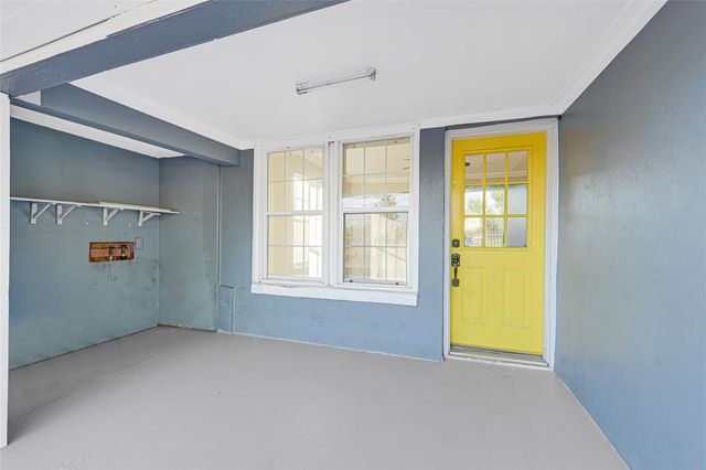 2331 Delafield Street A, Houston, TX 77023