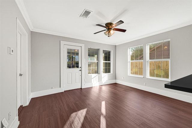 2331 Delafield Street A, Houston, TX 77023