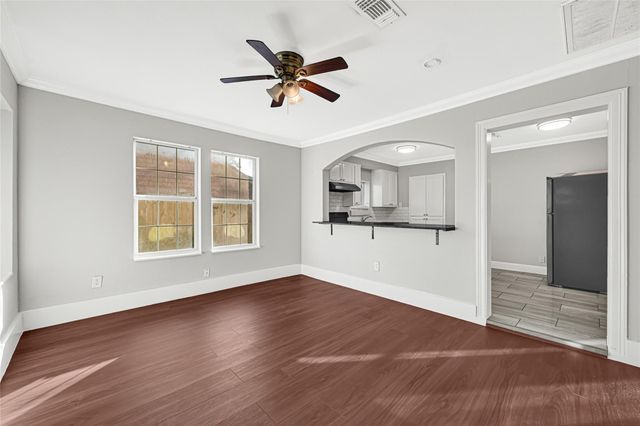 2331 Delafield Street A, Houston, TX 77023