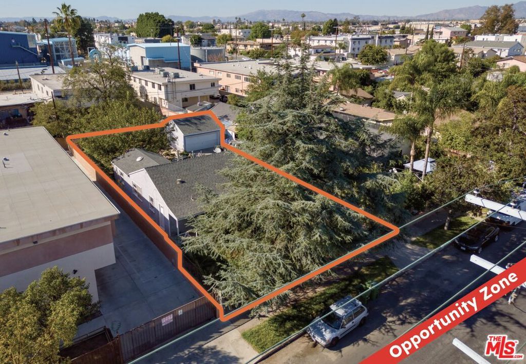 6833 Simpson Avenue, North Hollywood, CA 91605