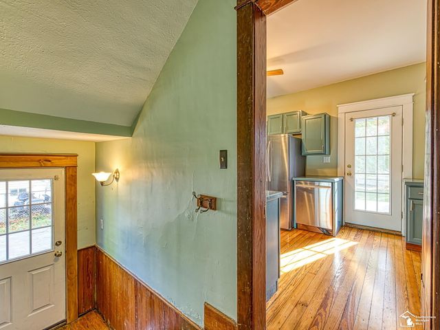 524 Arbor Avenue, Monroe, MI 48162