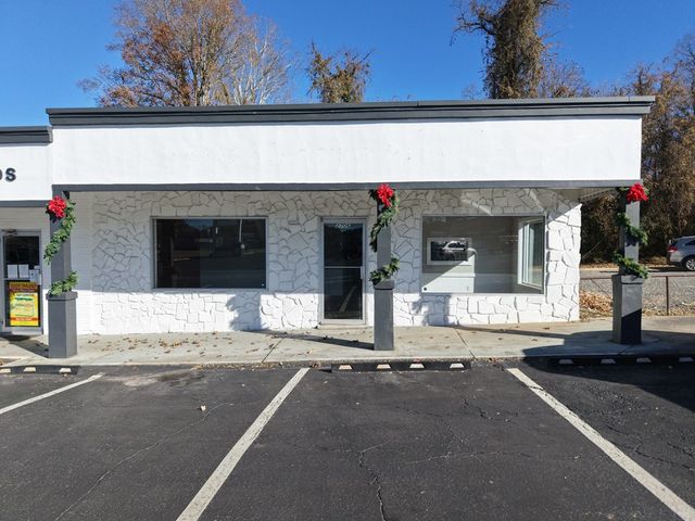 2706 E 1st Street, Blue Ridge, GA 30513