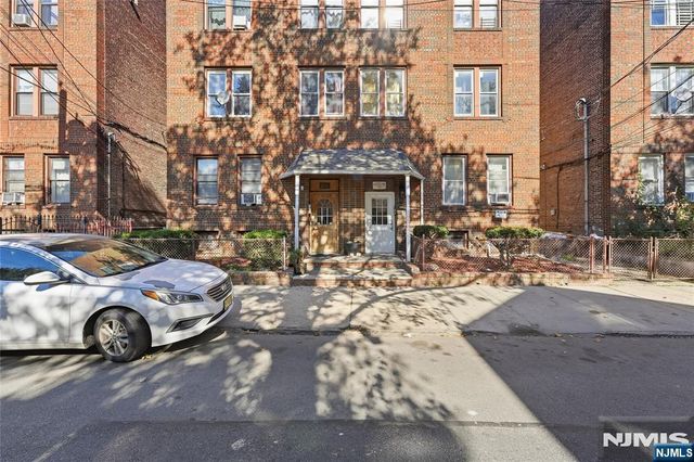 258 Clendenny Avenue 3, Jersey City, NJ 07304