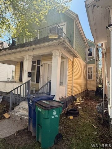 17 East Oakwood Place S, Buffalo, NY 14214