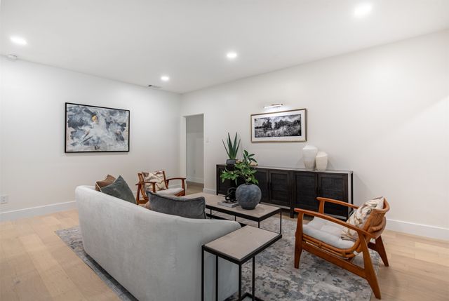 10564 Cox Lane, Dallas, TX 75229