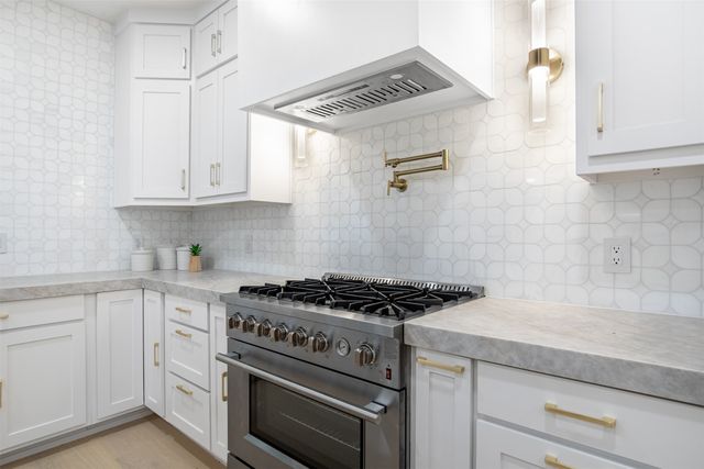 10564 Cox Lane, Dallas, TX 75229