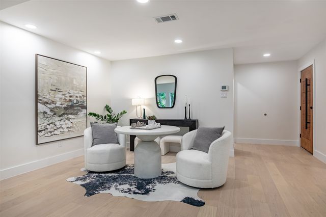 10564 Cox Lane, Dallas, TX 75229