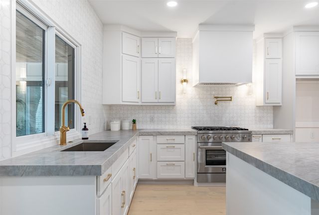 10564 Cox Lane, Dallas, TX 75229