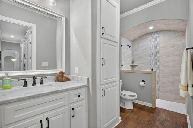 9403 King Air Drive, Granbury, TX 76049
