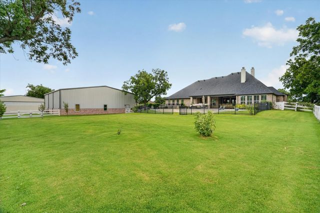 9403 King Air Drive, Granbury, TX 76049