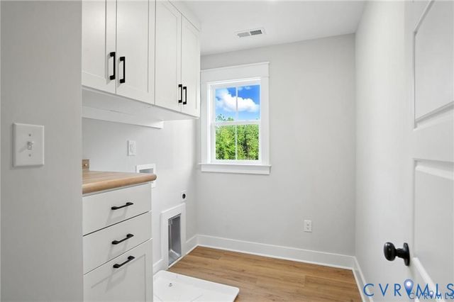 9090 River Bridge Dr, Quinton, VA 23141