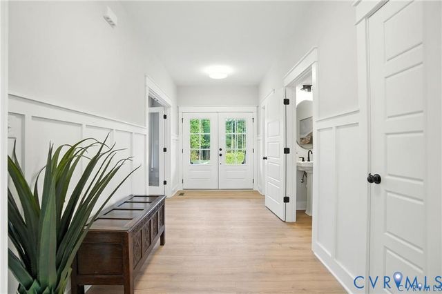 9090 River Bridge Dr, Quinton, VA 23141