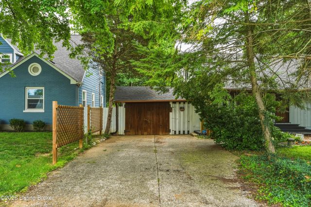119 N Hubbards Ln, Louisville, KY 40207