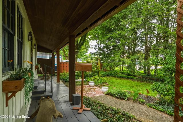 119 N Hubbards Ln, Louisville, KY 40207