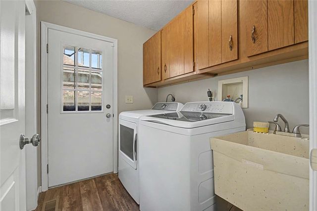 1381 Hickoryview Court, Washington Twp, OH 45458
