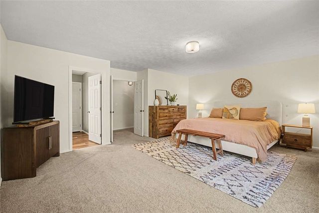 1381 Hickoryview Court, Washington Twp, OH 45458