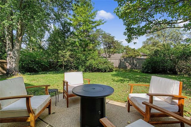1381 Hickoryview Court, Washington Twp, OH 45458