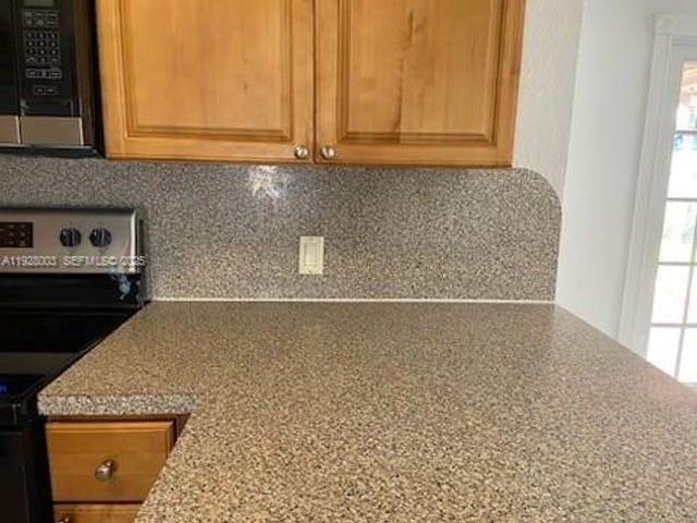 1540 E 8th Ct, Hialeah, FL 33010