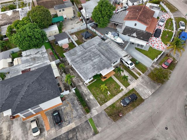 1540 E 8th Ct, Hialeah, FL 33010
