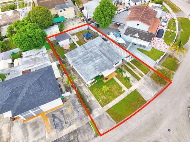 1540 E 8th Ct, Hialeah, FL 33010