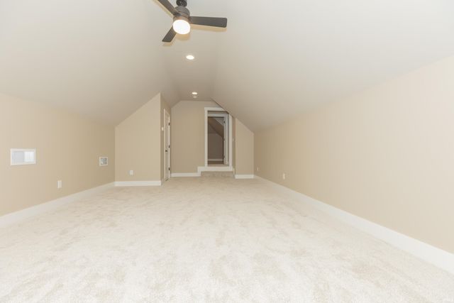7065 Ironwood Circle B, Newburgh, IN 47630