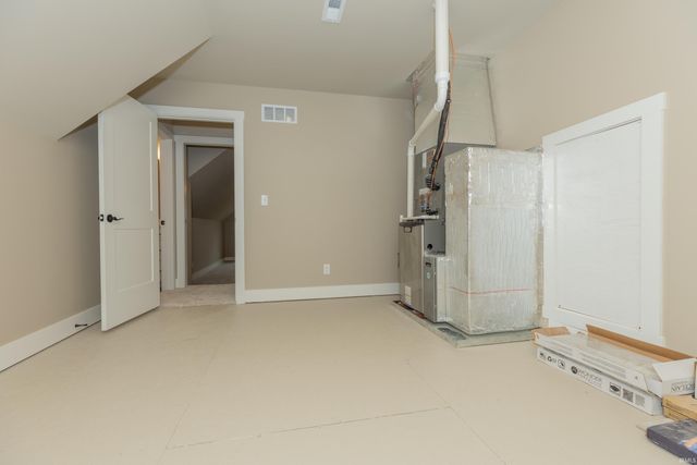 7065 Ironwood Circle B, Newburgh, IN 47630