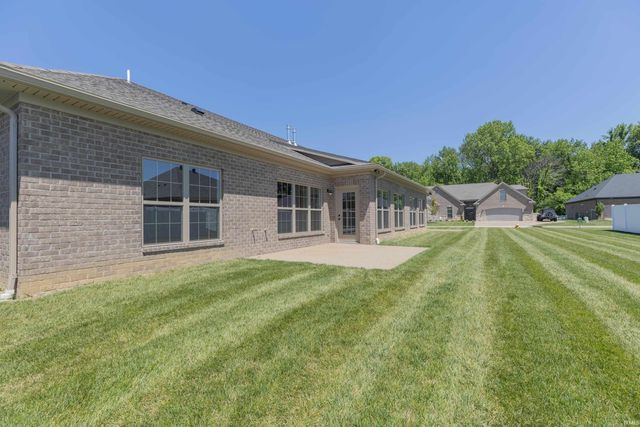 7065 Ironwood Circle B, Newburgh, IN 47630
