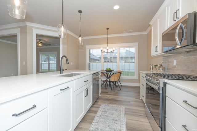 7065 Ironwood Circle B, Newburgh, IN 47630