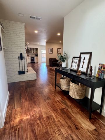 412 Ridgewood Drive, Richardson, TX 75080