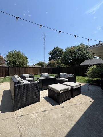412 Ridgewood Drive, Richardson, TX 75080
