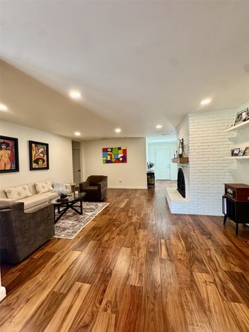 412 Ridgewood Drive, Richardson, TX 75080