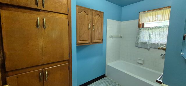 617 Oscar, North Muskegon City, MI 49445