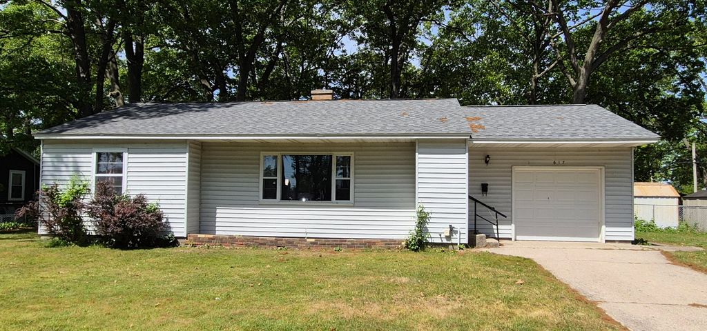 617 Oscar, North Muskegon City, MI 49445