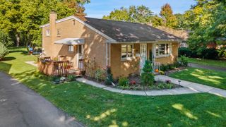 834 Beach Avenue, La Grange Park, IL 60526