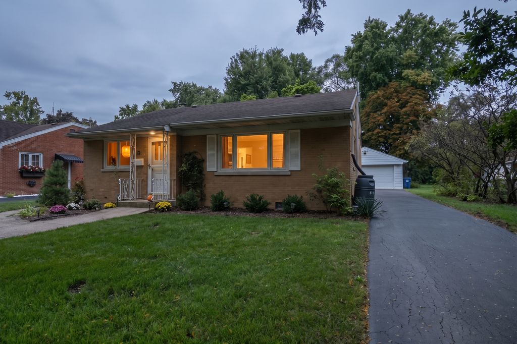 834 Beach Avenue, La Grange Park, IL 60526 — photo 2