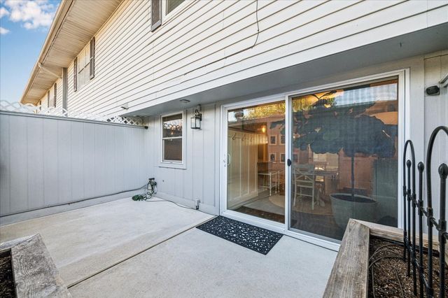 2415 Jamestown Mall 23, Houston, TX 77057