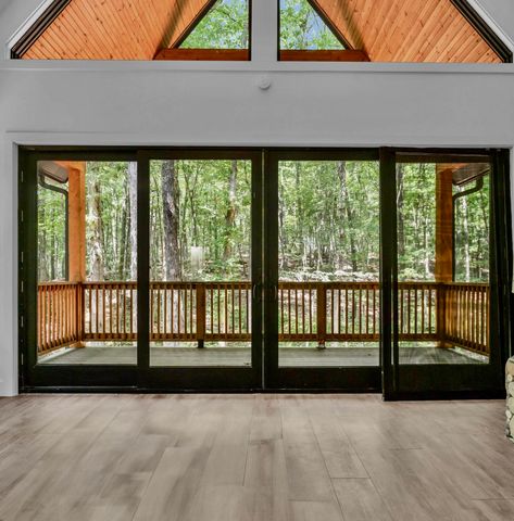 2451 Clifftops Ave, Monteagle, TN 37356