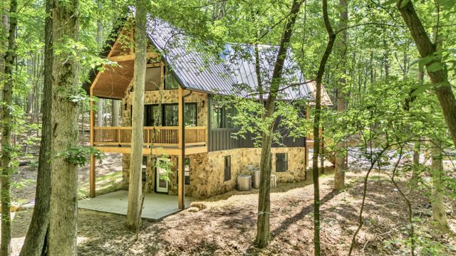2451 Clifftops Ave, Monteagle, TN 37356