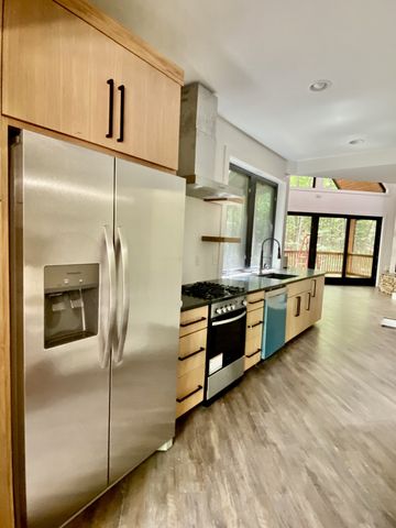 2451 Clifftops Ave, Monteagle, TN 37356