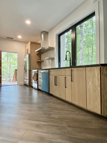 2451 Clifftops Ave, Monteagle, TN 37356