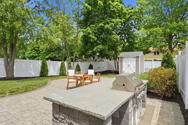 36 Neillian Street 36, Bedford, MA 01730