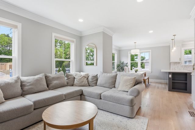 36 Neillian Street 36, Bedford, MA 01730