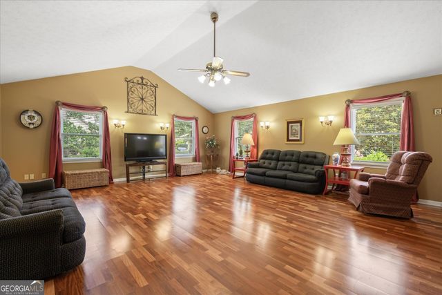 140 E Allison Circle, Carrollton, GA 30117