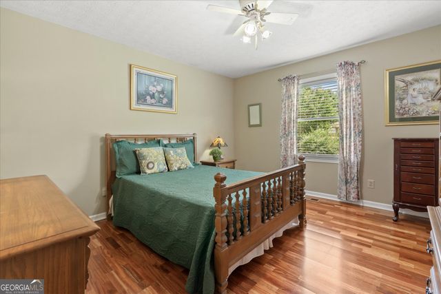 140 E Allison Circle, Carrollton, GA 30117