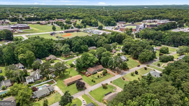 140 E Allison Circle, Carrollton, GA 30117